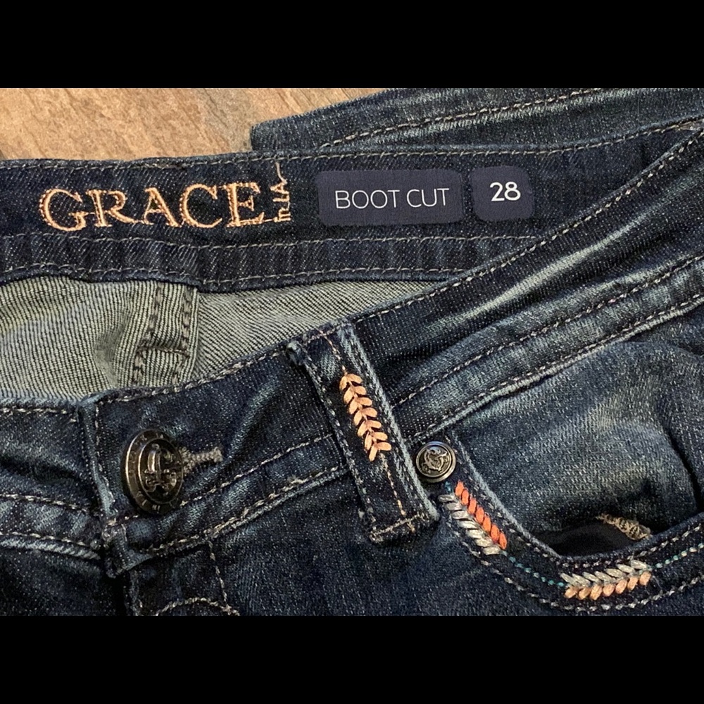 Grace in LA jeans, fancy stitched pockets - Picture 3 of 7